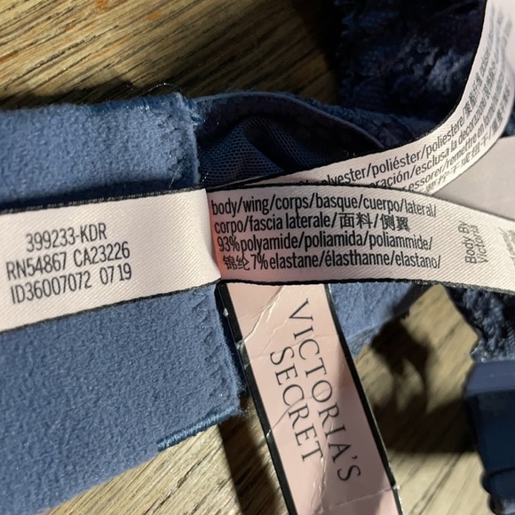 NWT Victoria Secret blue Body by Victoria bra - Picture 3 of 10